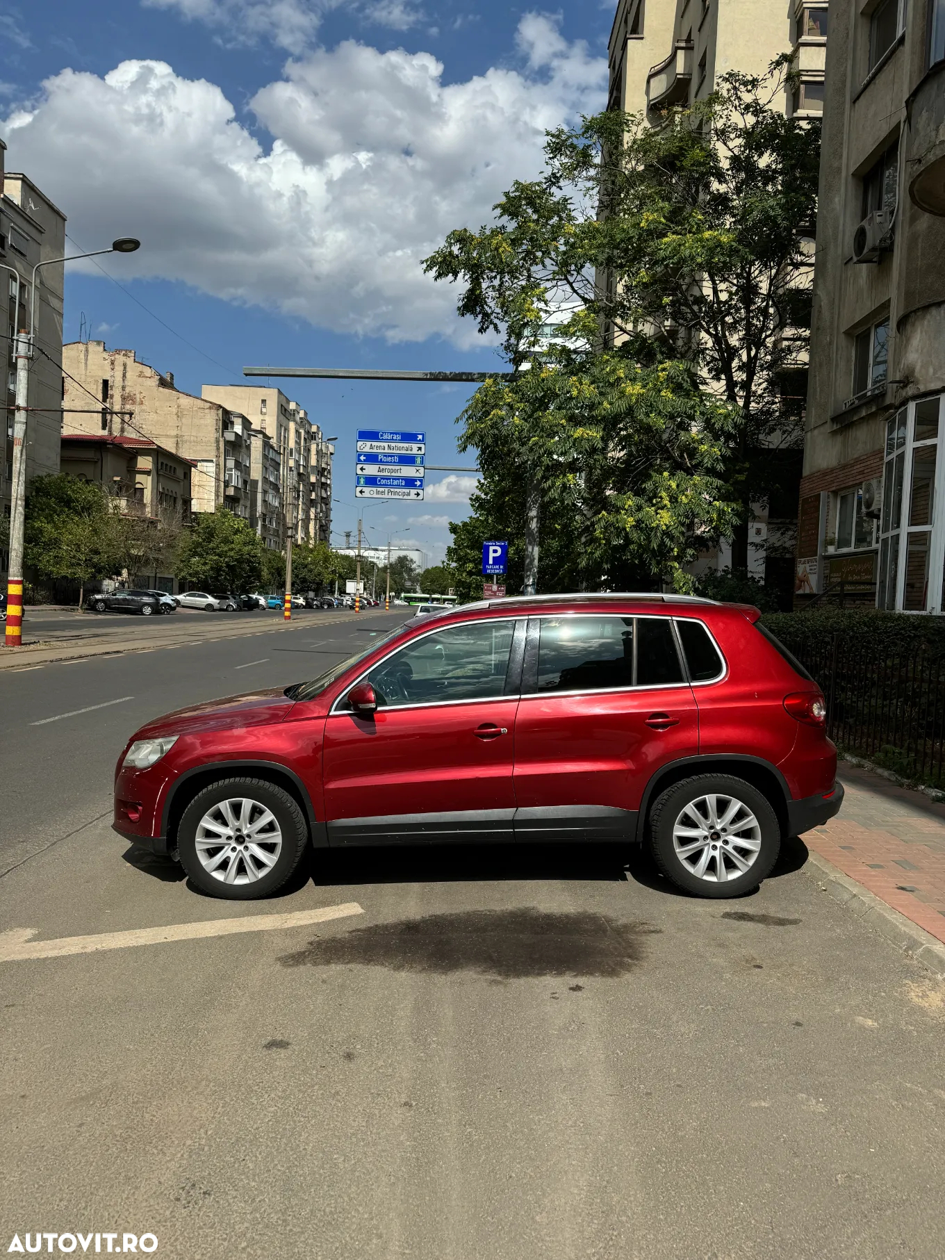 Volkswagen Tiguan - 2