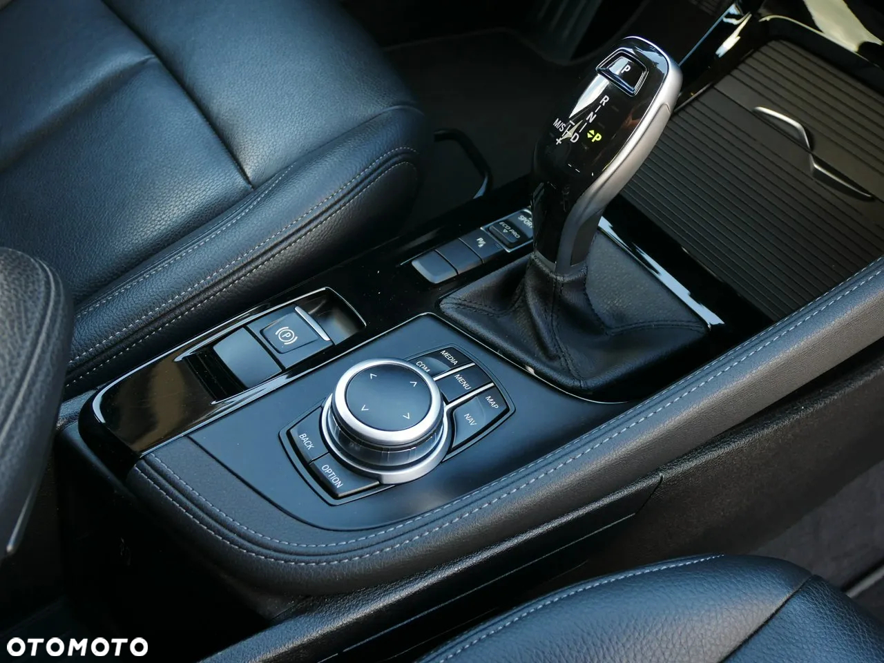 BMW X1 sDrive18d - 16