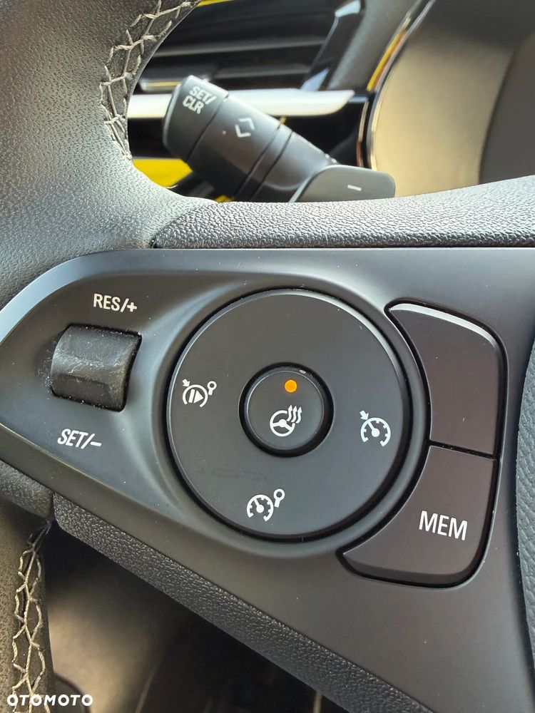 Opel Corsa 1.2 T GS S&S - 17