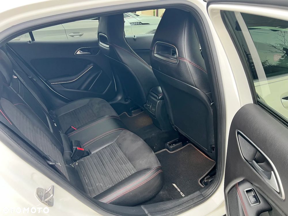 Mercedes-Benz GLA 220 4-Matic AMG Line - 5