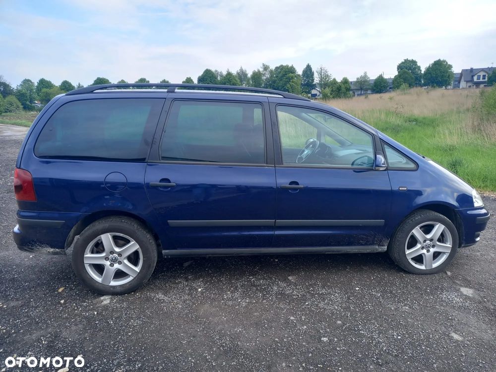 Volkswagen Sharan 1.8 5V Turbo Trendline - 3