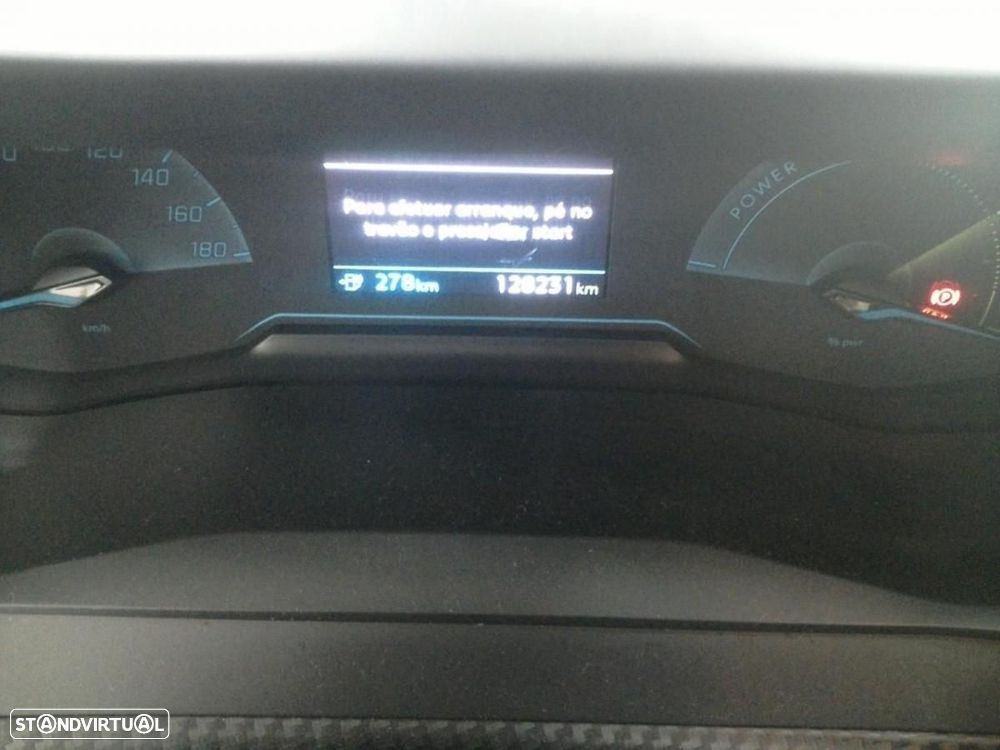 Peugeot e-208 50 kWh Active Pack - 5