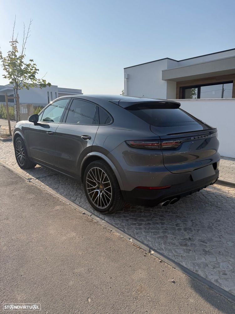 Porsche Cayenne Coupé Platinum Edition - 4