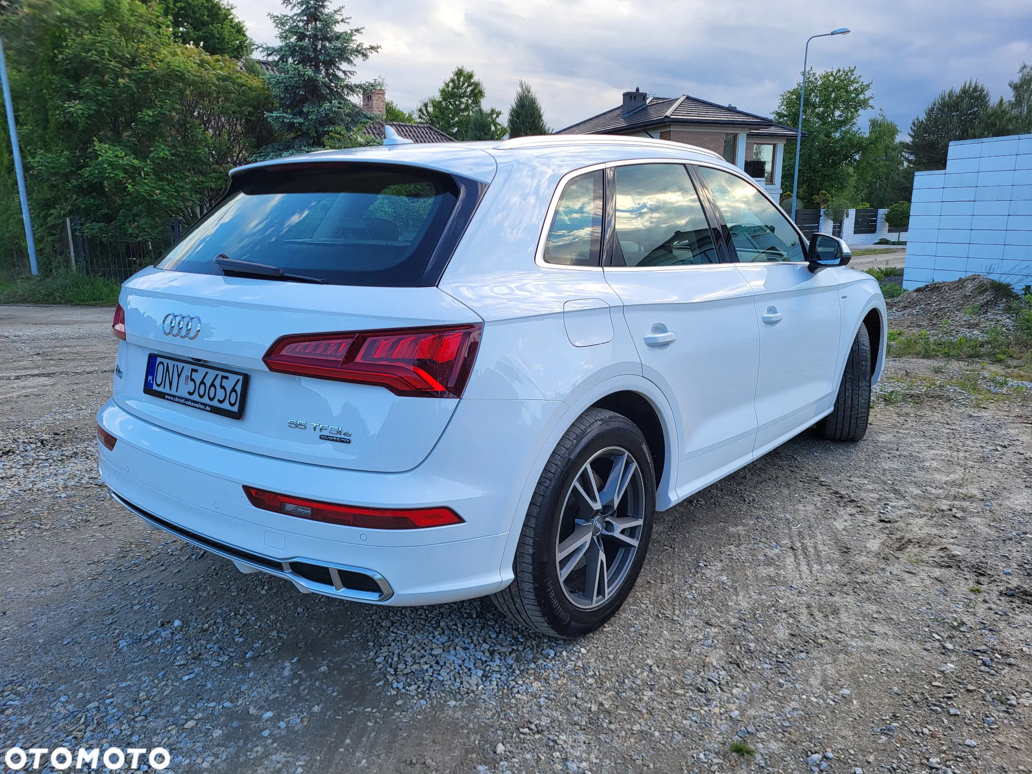Audi Q5 55 TFSIe quattro S tronic S line business - 4