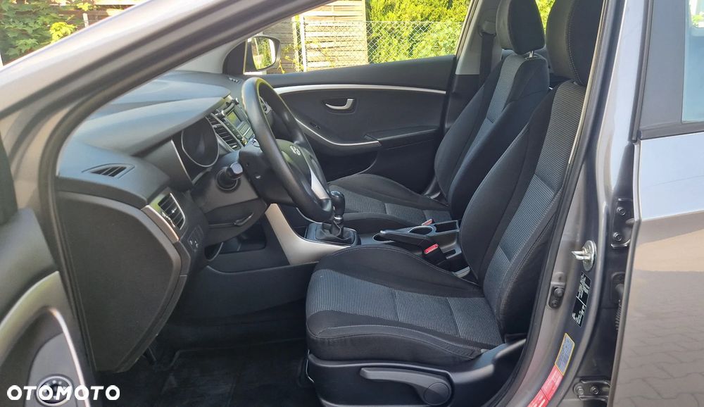 Hyundai i30 1.4 Classic + - 6