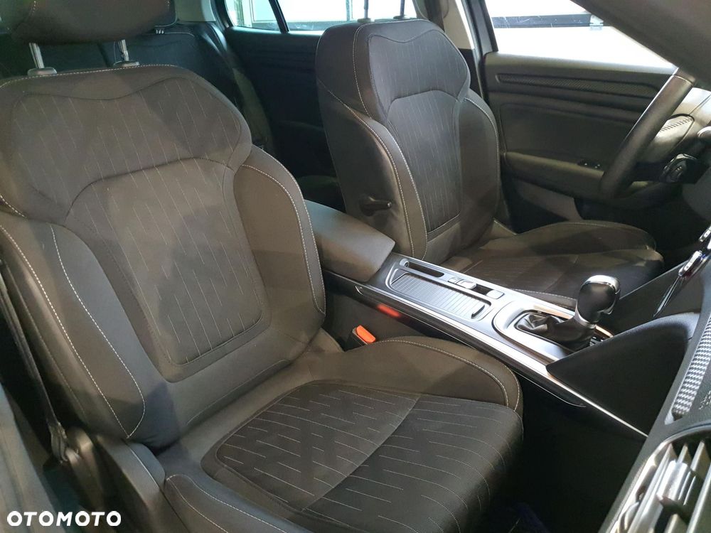 Renault Megane 1.5 Blue dCi Intens EDC - 26