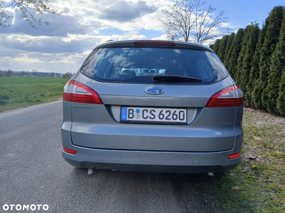 Ford Mondeo 2.5 Titanium - 12