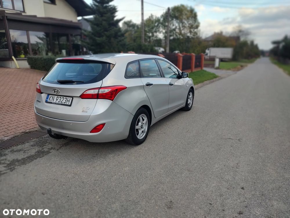 Hyundai i30 1.6 Classic + - 4