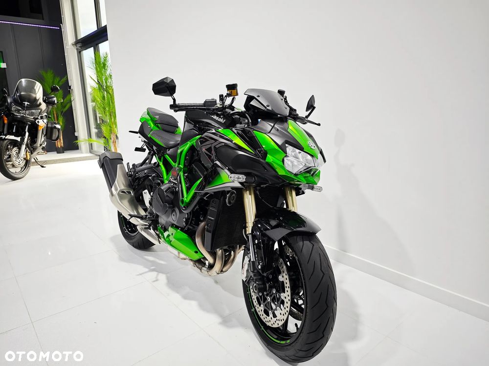 Kawasaki H2 - 9