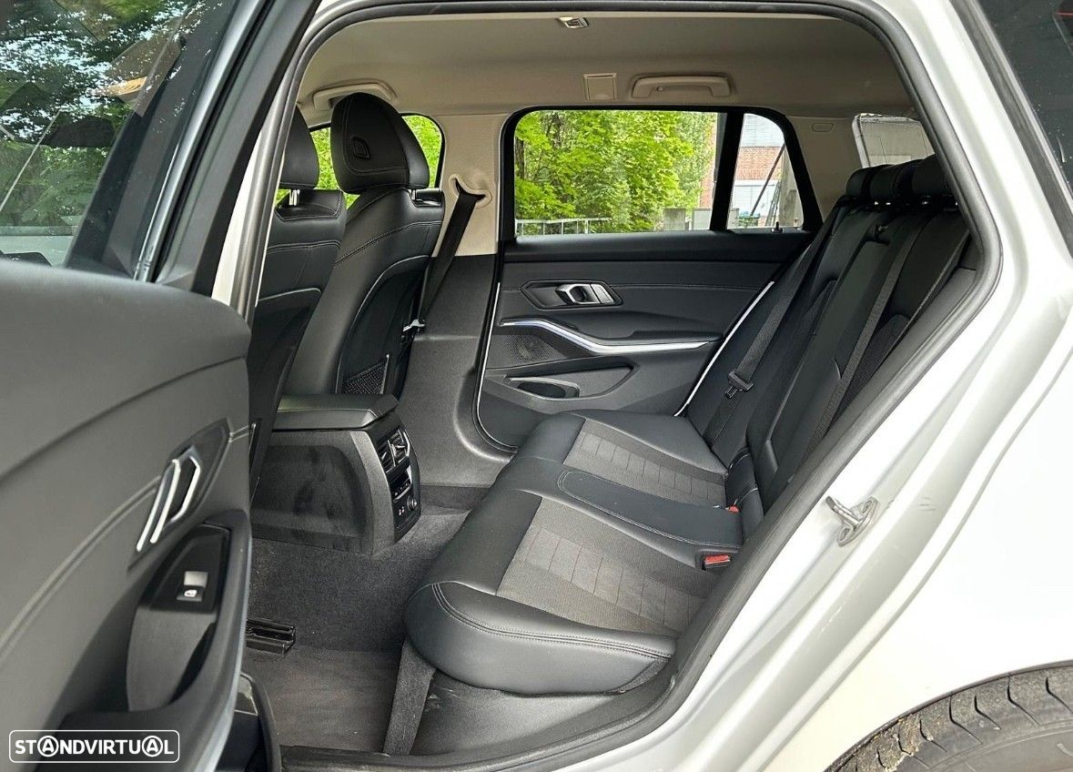 BMW 320 d Touring Aut. Sport Line - 8