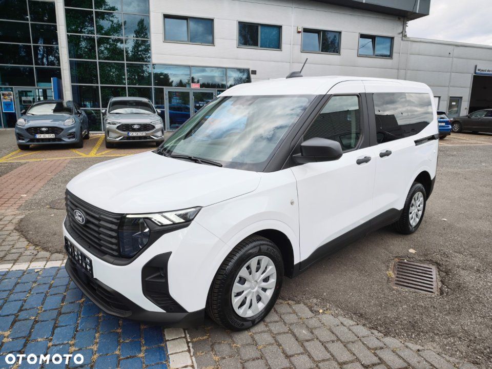 Ford Transit Courier - 2