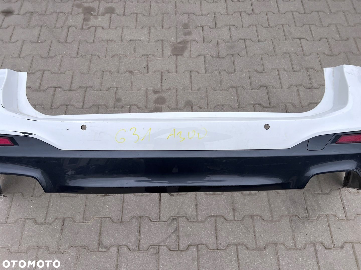 ZDERZAK TYŁ TYLNY BMW 5 G31 M PAKIET KOLOR A300 - 4