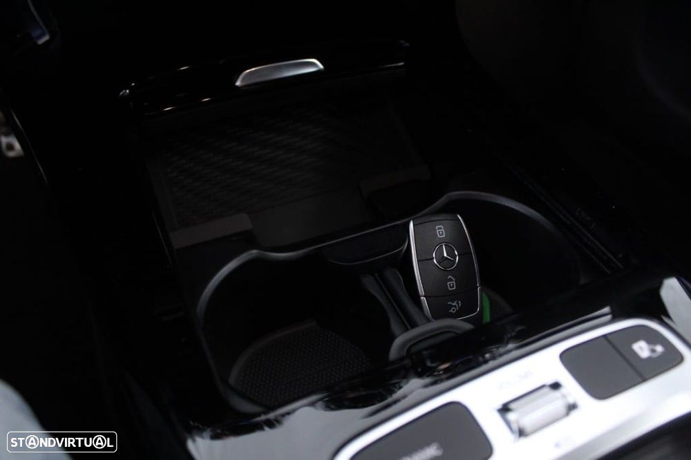 Mercedes-Benz CLA 180 d Shooting Brake AMG Line Aut. - 30