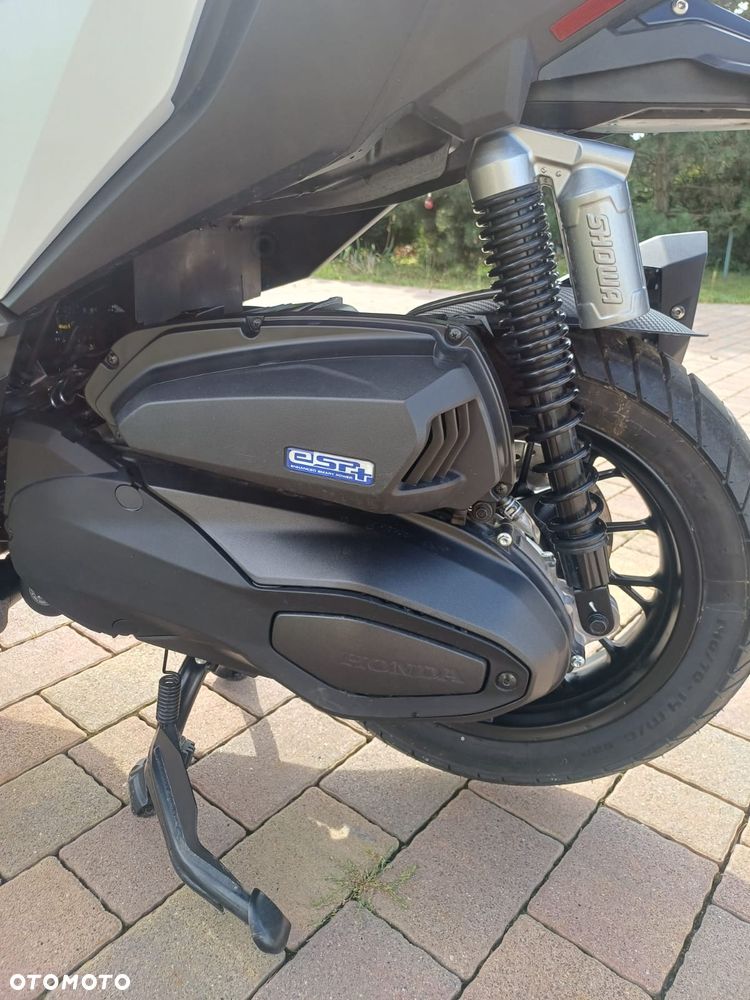 Honda ADV350 - 6