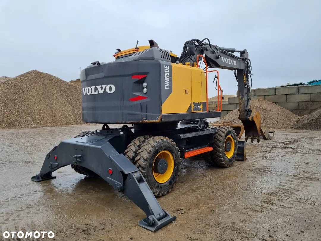 Volvo EWR 150E compact koparka kołowa - 6