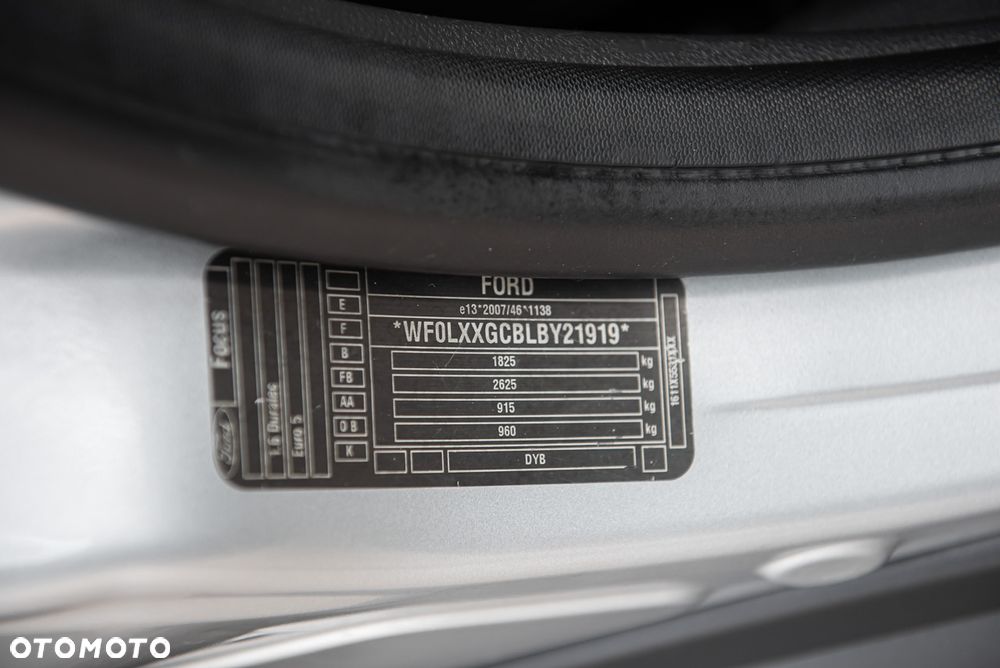 Ford Focus 1.6 EcoBoost Trend - 29