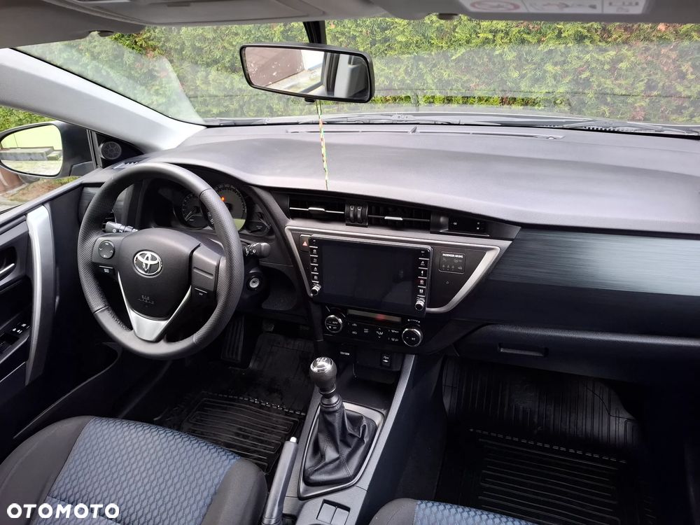 Toyota Auris 1.33 VVT-i - 17