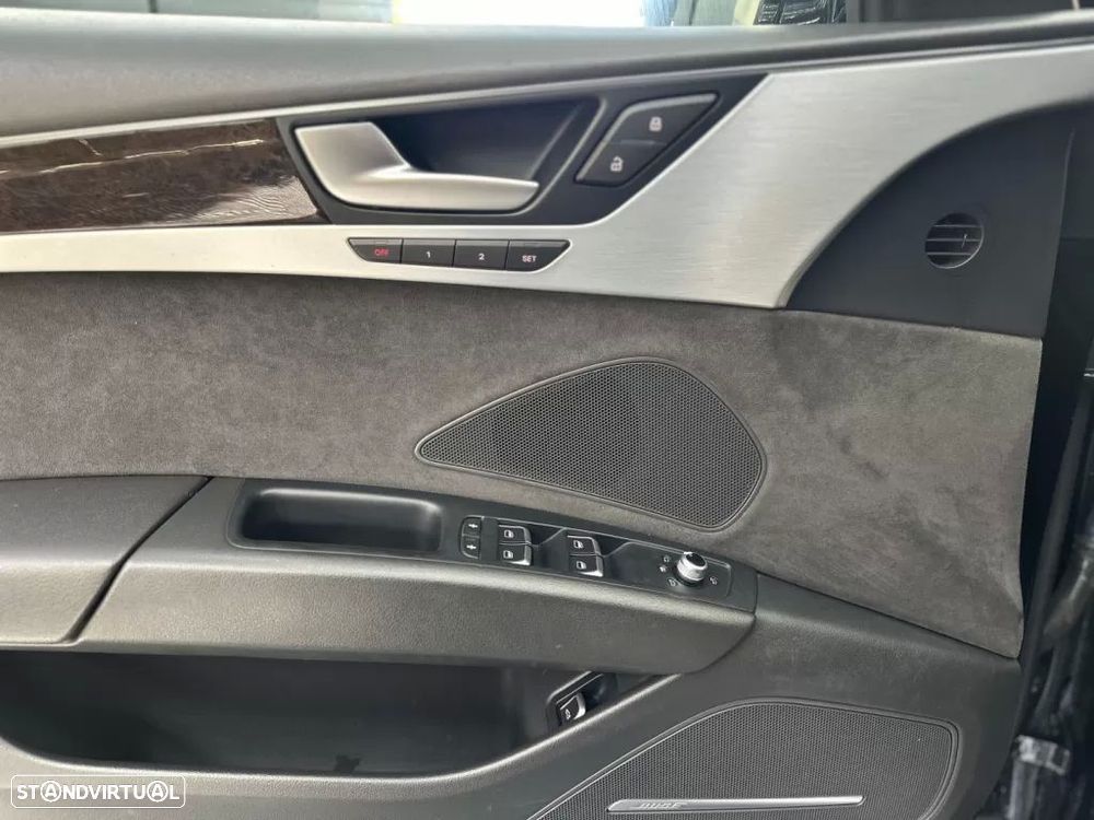 Audi A8 3.0 TDI V6 quattro Clean Exclusive - 51