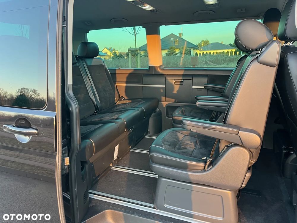 Volkswagen Multivan - 11