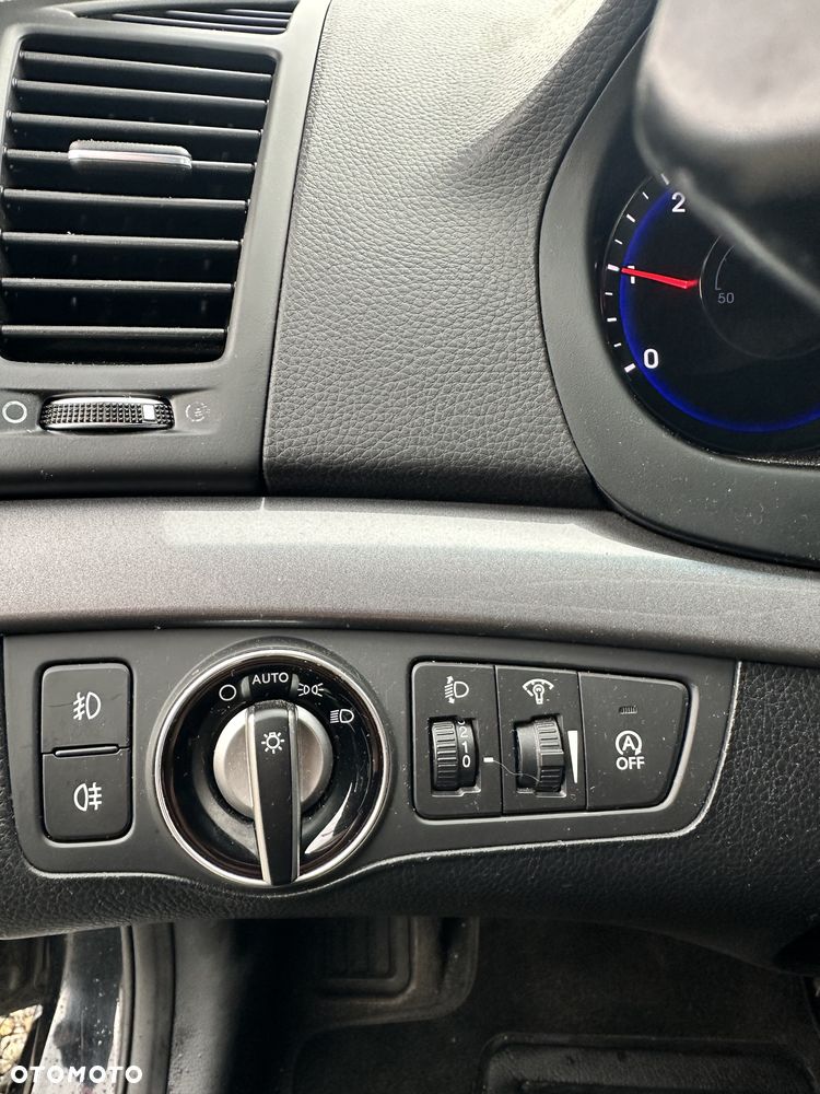 Hyundai i40 Kombi 1.7 CRDi Premium - 39
