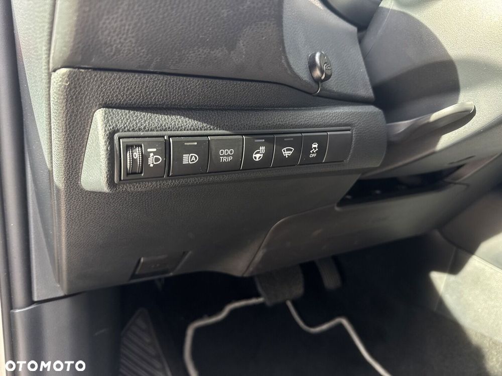 Toyota Corolla - 21