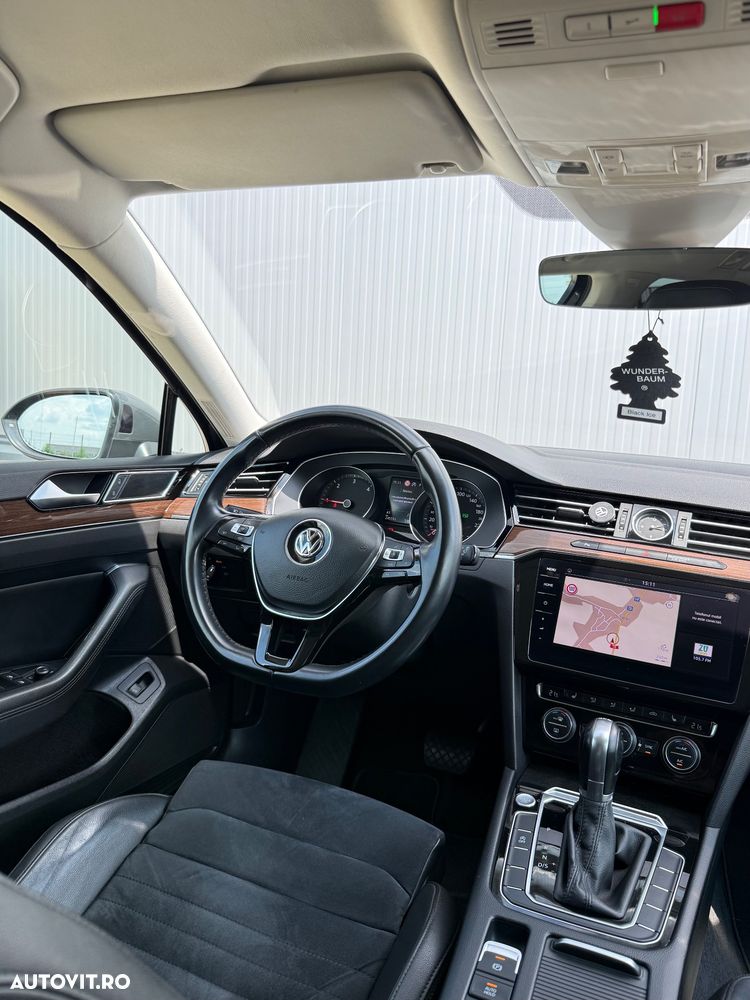 Volkswagen Passat 2.0 TDI SCR DSG Highline - 29