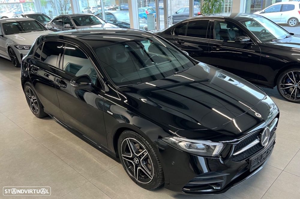 Mercedes-Benz A 220 d 8G-DCT AMG Line - 3