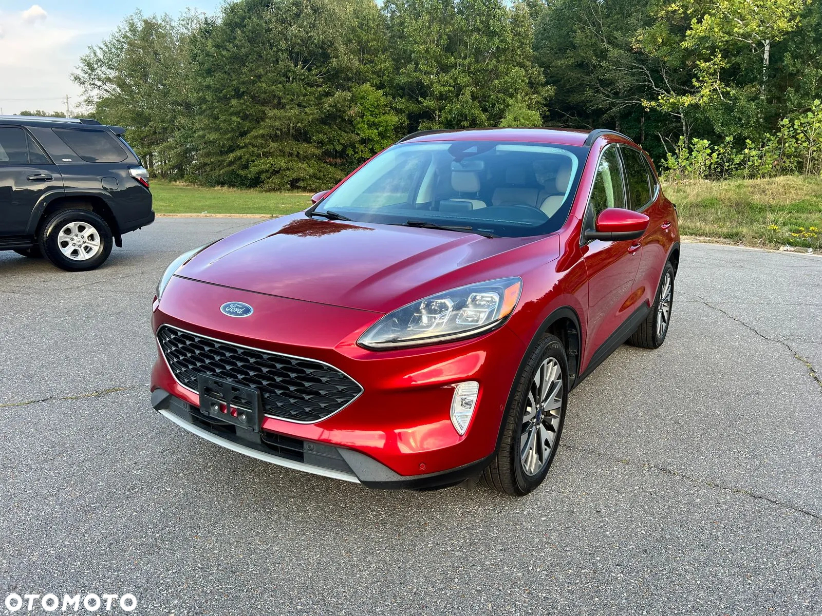 Ford Escape 2.0 EcoBoost AWD Titanium - 4