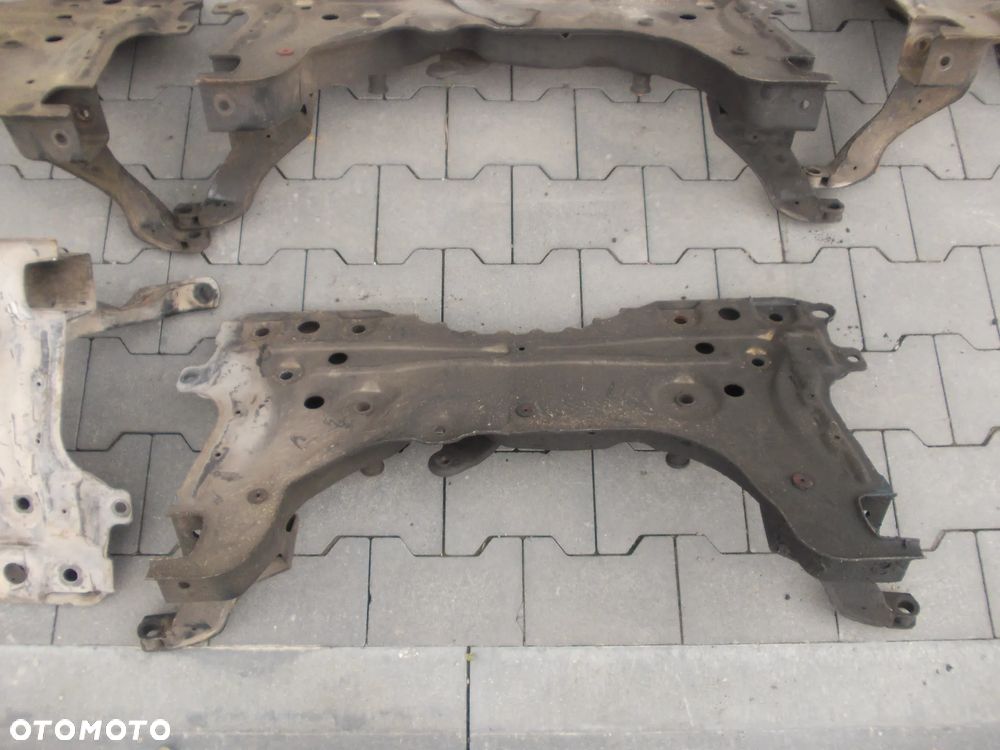 Belka kołyska sanki Ford Focus mk1 zdrowa - 8
