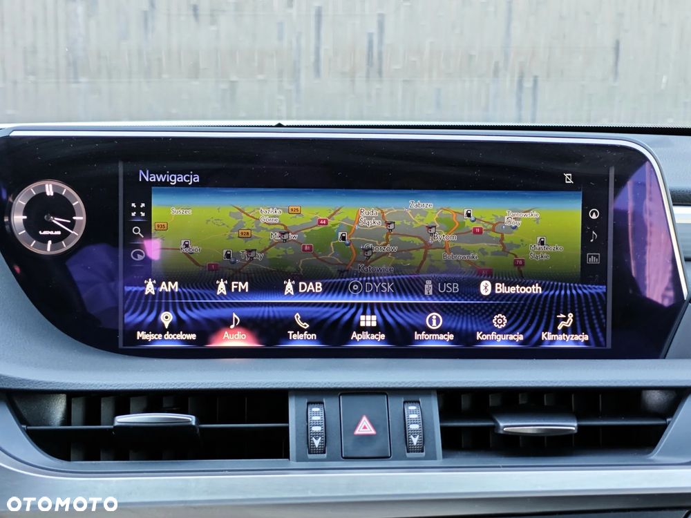 Lexus ES 300h F Sport Edition - 19