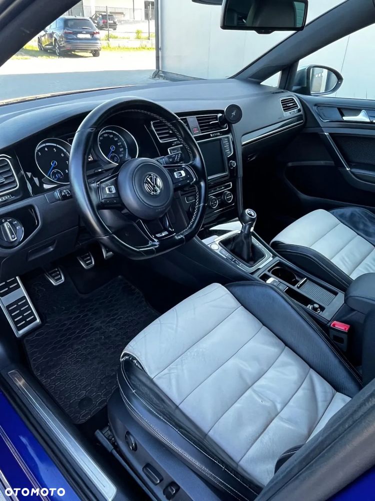 Volkswagen Golf - 19