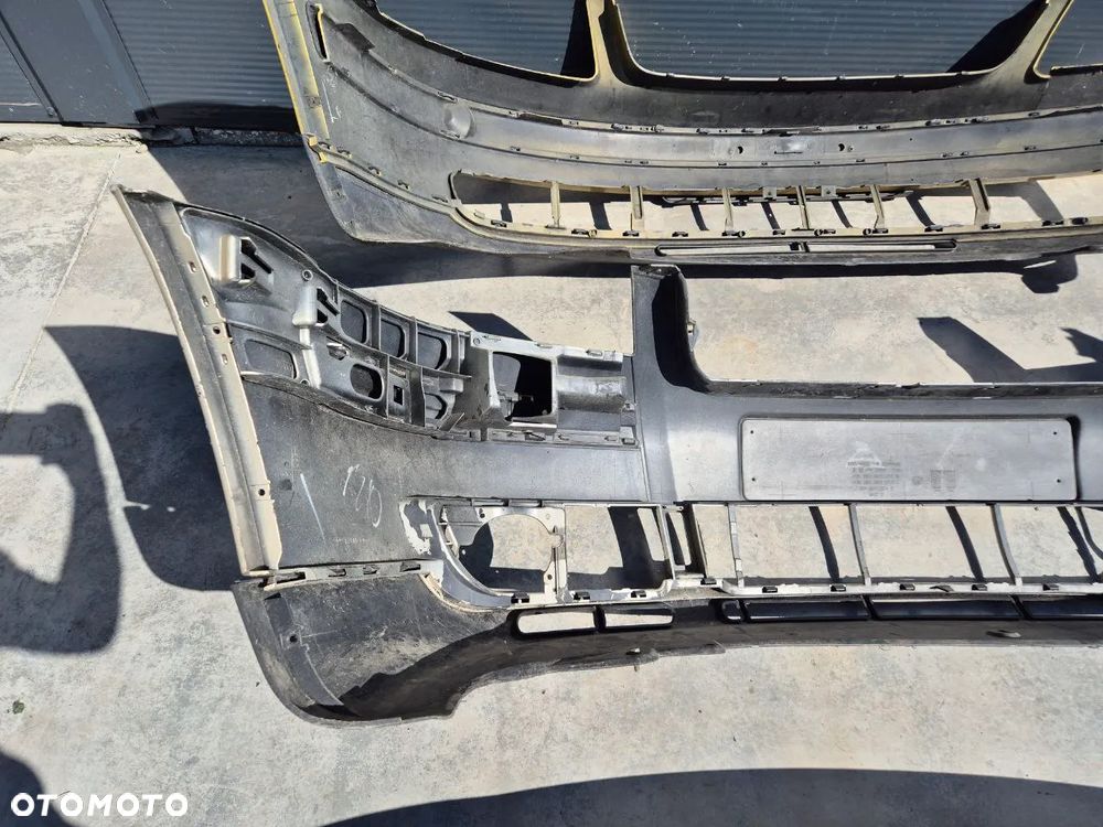 ORYGINALNY ZDERZAK  TYLNI ZDERZAK  PASSAT B5 - 15