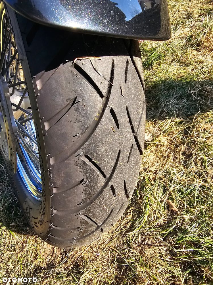 Suzuki VL 800 Volusia - 13