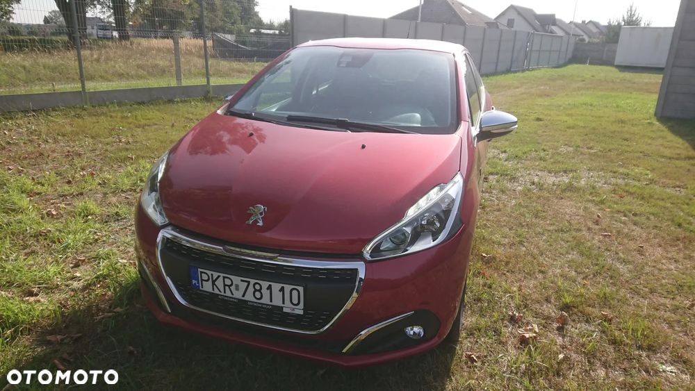 Peugeot 208 - 10