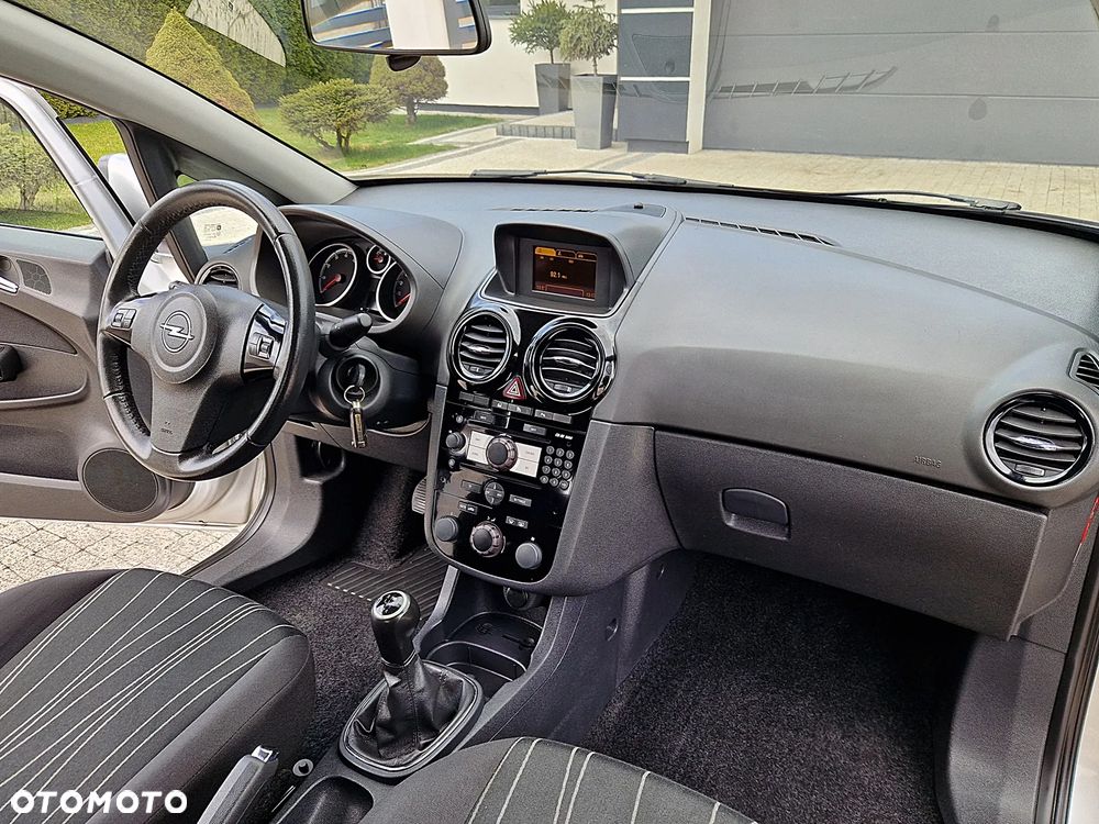 Opel Corsa - 13