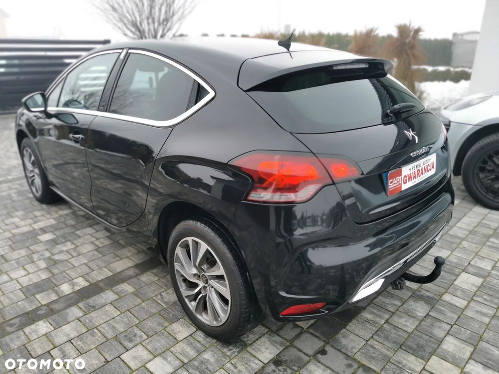 Citroën DS4 e-HDi 110 SoChic - 3
