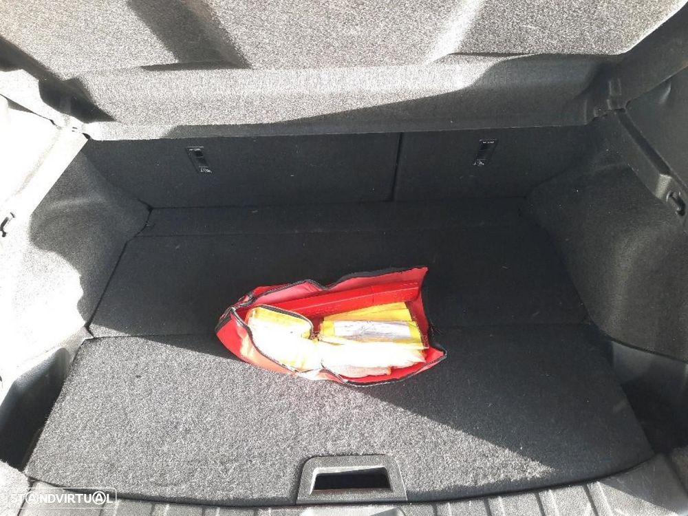 Nissan Qashqai 1.5 dCi N-Connecta J18 - 13