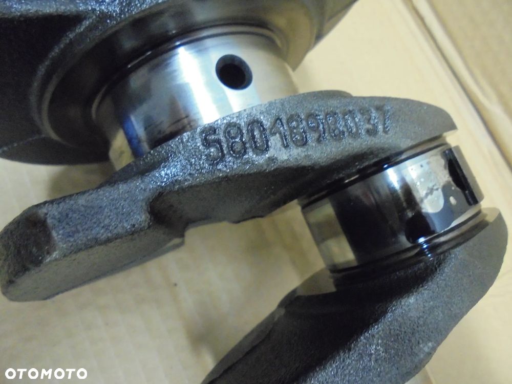 WAŁ KORBOWY IVECO FIAT DUCATO 2,3 5801898037 - 2