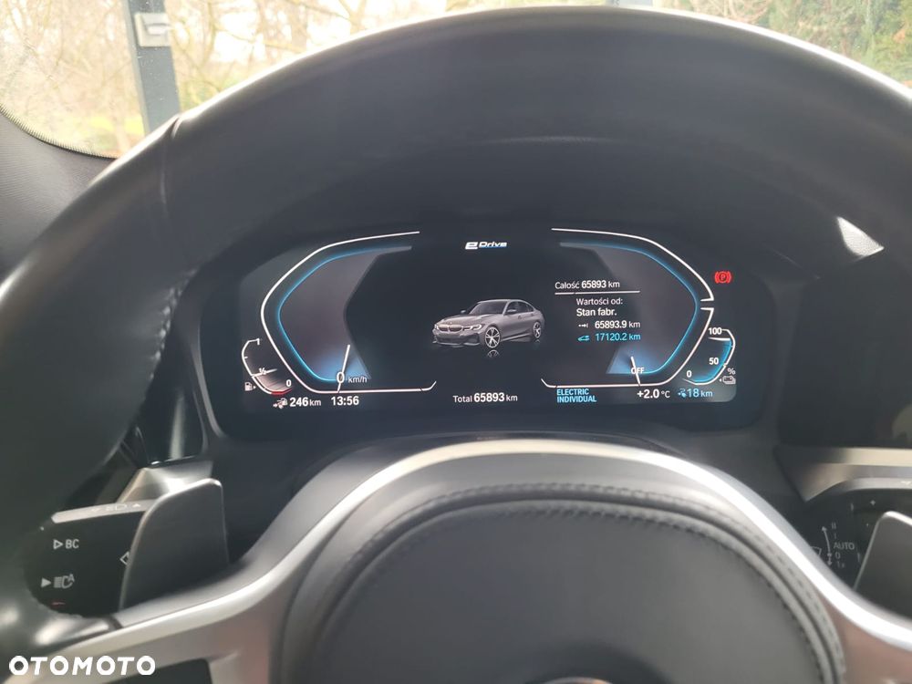 BMW Seria 3 330e - 7