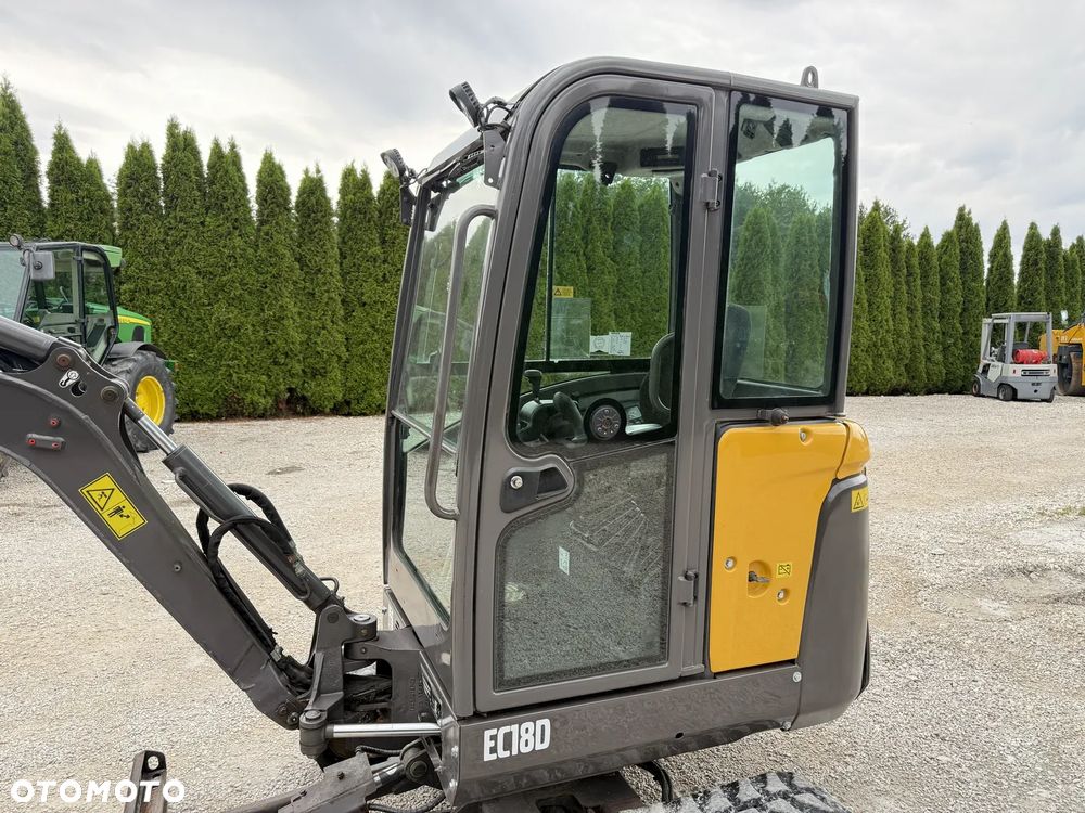 Volvo EC18D EC 18 D / Z NIEMIEC / PIĘKNA / POWERTILT / 2017 ROK / ORYGINAŁ / 15 16 17 20 22 301.6 301.8 VIO PC KX 018 19C 16C 18-3 - 12