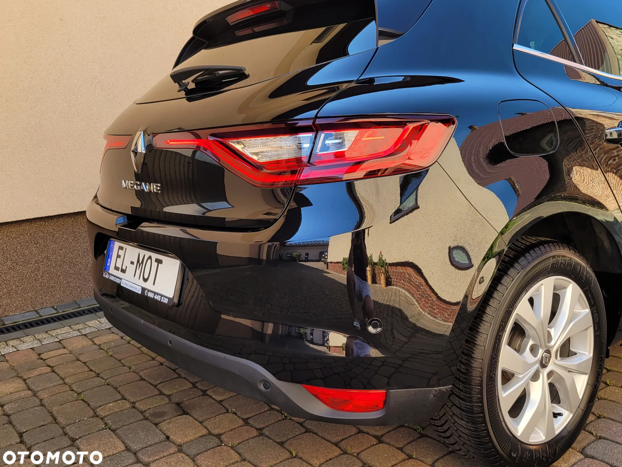 Renault Megane ENERGY TCe 140 EDC LIMITED - 31