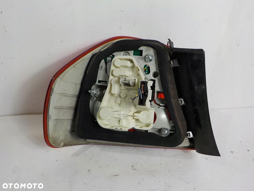BMW 3 E90 LIFT LED LAMPA PRAWA TYŁ TYLNA - 4