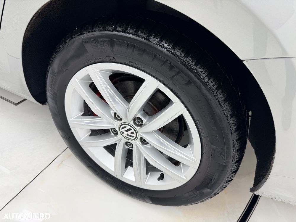 Volkswagen Golf 2.0 BlueTDI DSG Highline - 15
