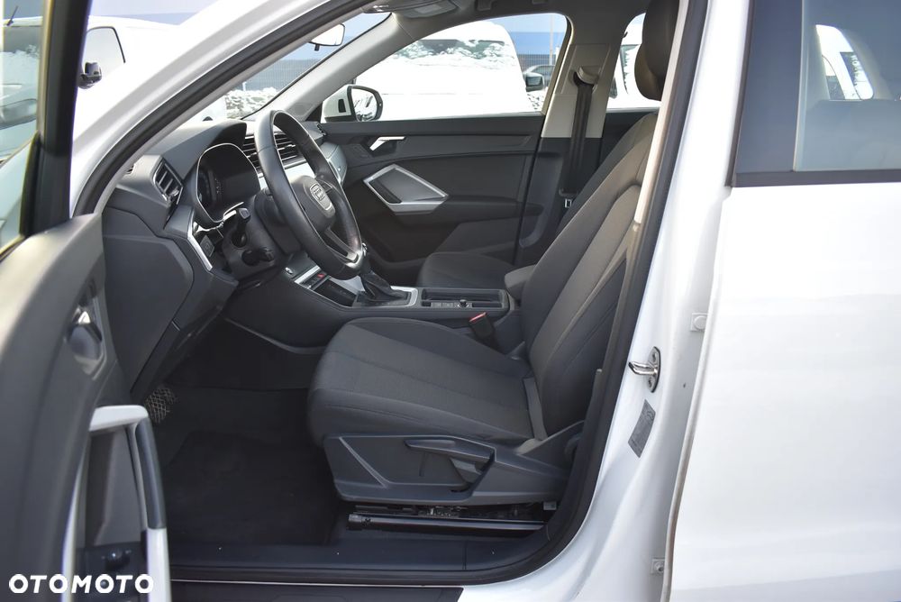 Audi Q3 35 TFSI S tronic - 10