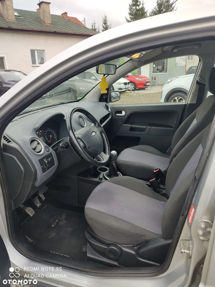 Ford Fusion 1.4 Elegance - 10