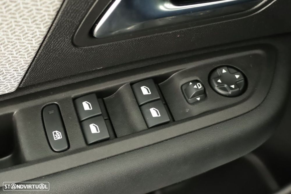 Citroën C4 1.2 PureTech Plus EAT8 - 20