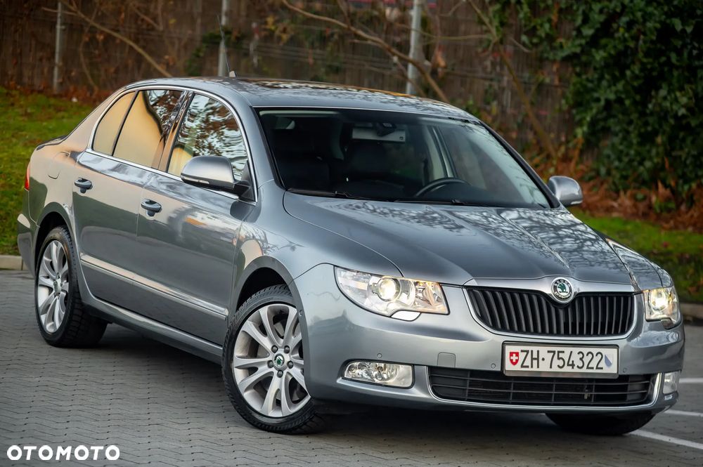 Skoda Superb 3.6 FSI 4x4 Elegance DSG - 2