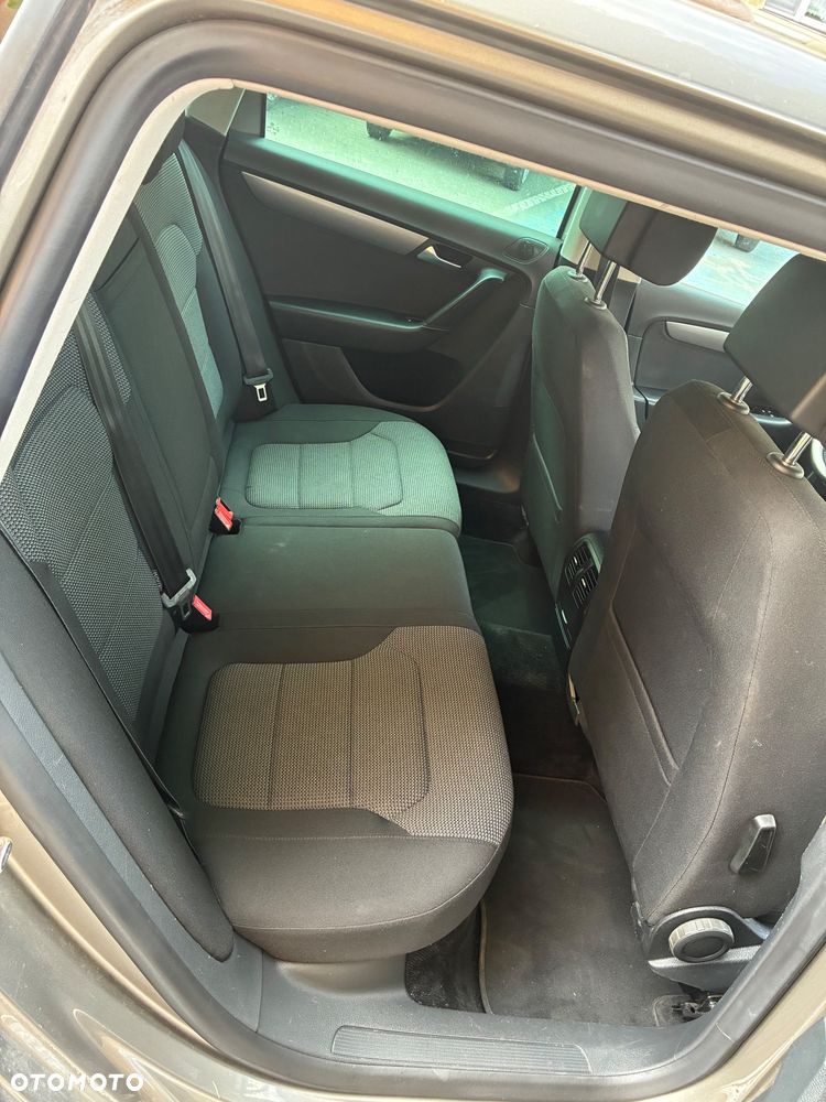 Volkswagen Passat 1.6 TDI BlueMotion - 3