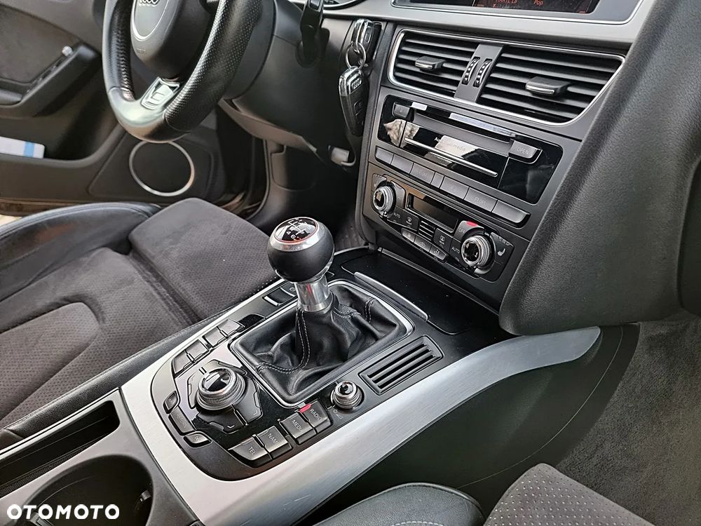 Audi A4 Avant 2.0 TDI DPF S line Sportpaket - 23