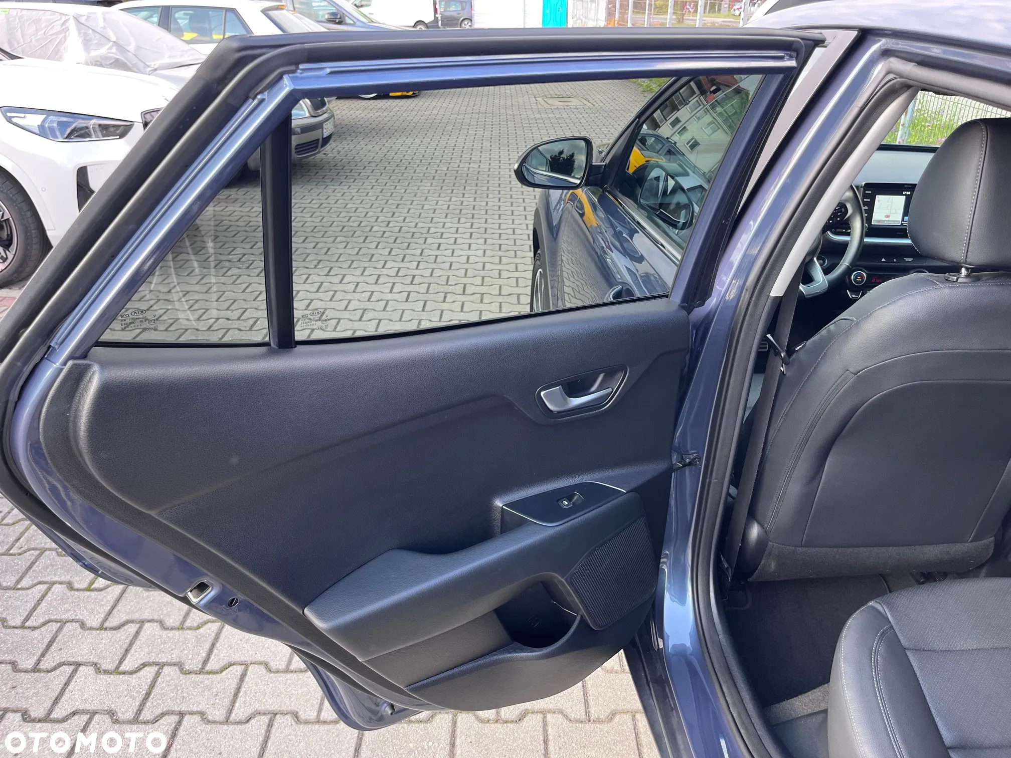 Kia Stonic 1.0 T-GDI 120 Platinum Edition - 8